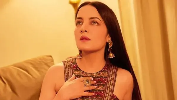 v